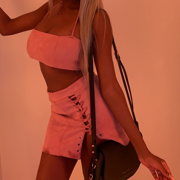 two piece set - Picture 2 of 3